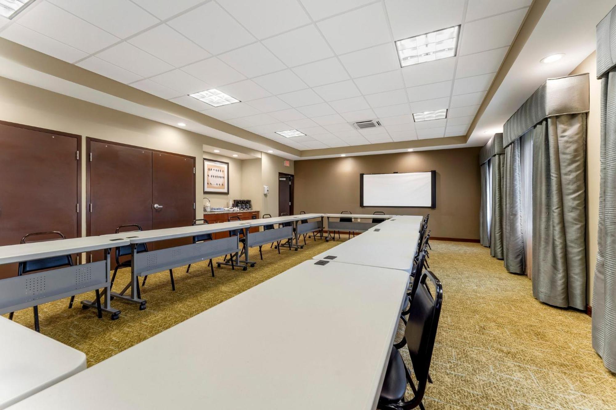 Staybridge Suites - Pittsburgh-Cranberry Township By Ihg Warrendale Dış mekan fotoğraf